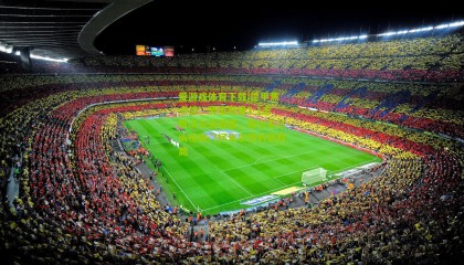 爱游戏体育下载|德甲焦点战，奥格斯堡3-1击败沃尔夫斯堡，菲尔豪尔头槌破门柯米尔传射定胜局