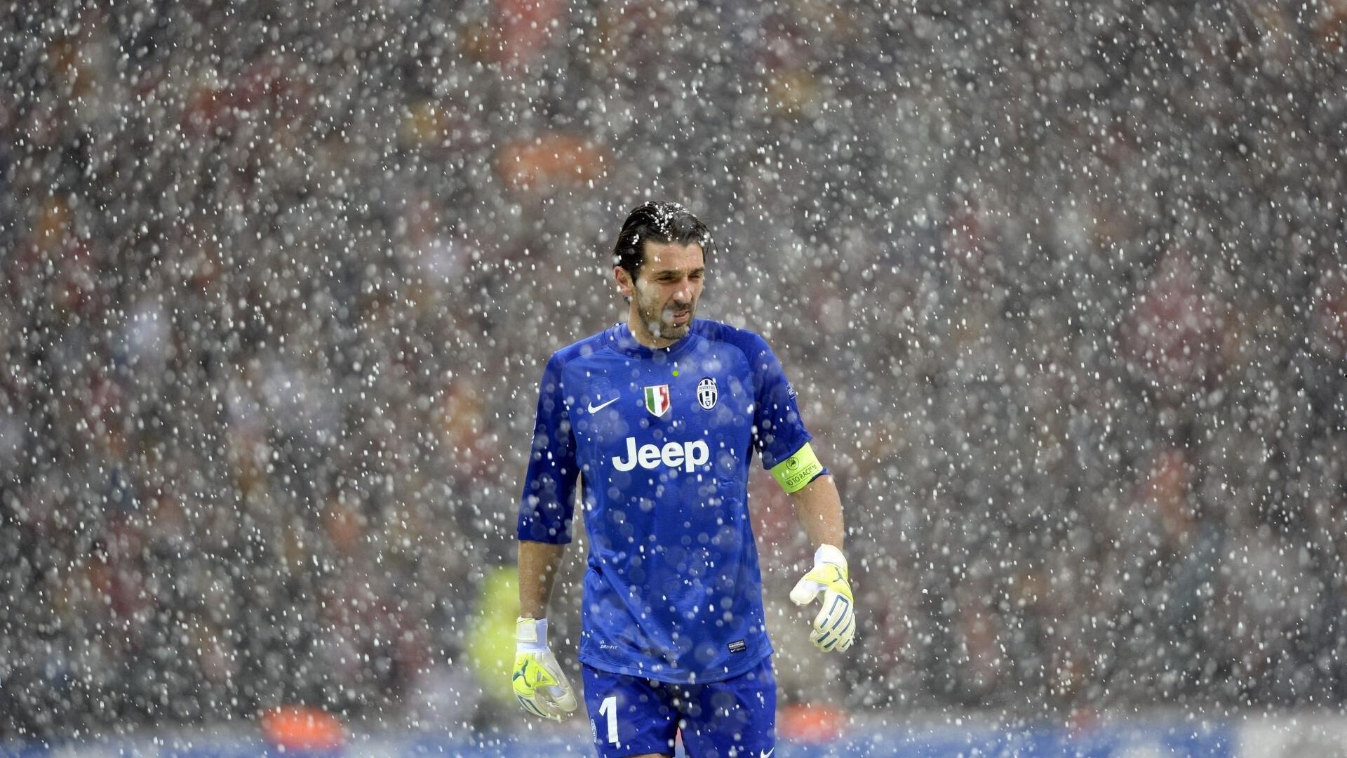 波蒂斯手感滚烫！出战八分钟狂轰15分，连续三分球点燃赛场