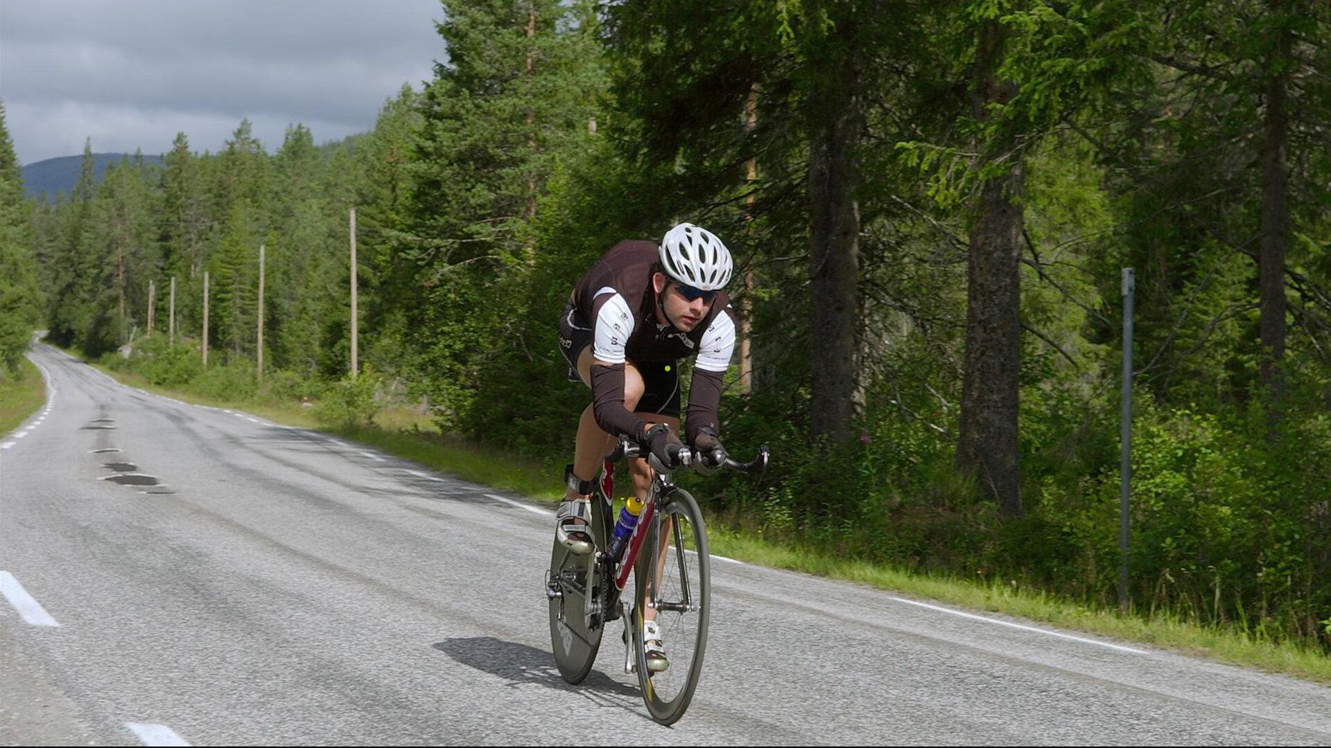 德约科维奇助阵卡塔尔F1冲刺赛 为优胜车手颁奖